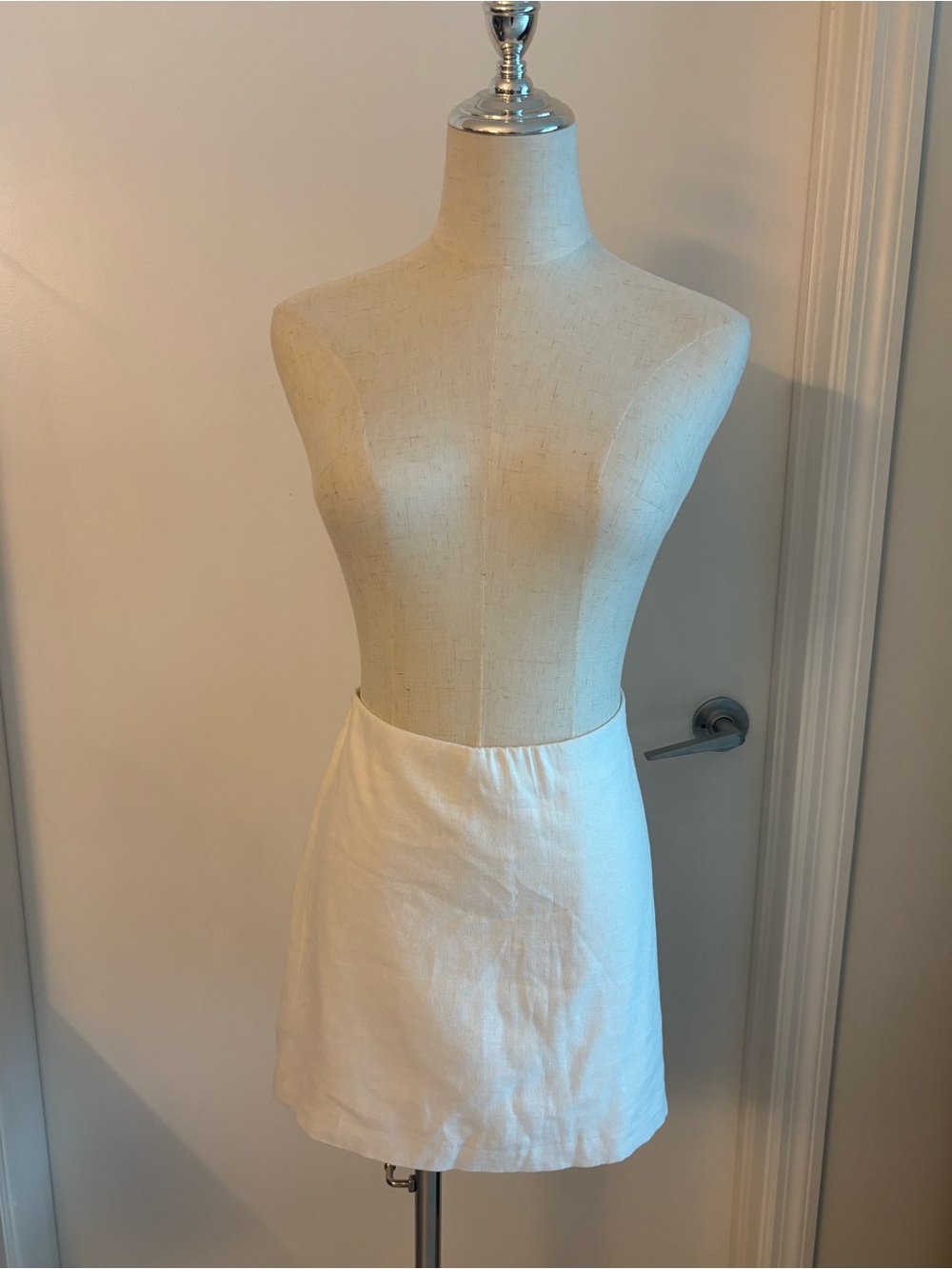 Abercrombie & Fitch White Linen Mini Skort - Clean A-Line